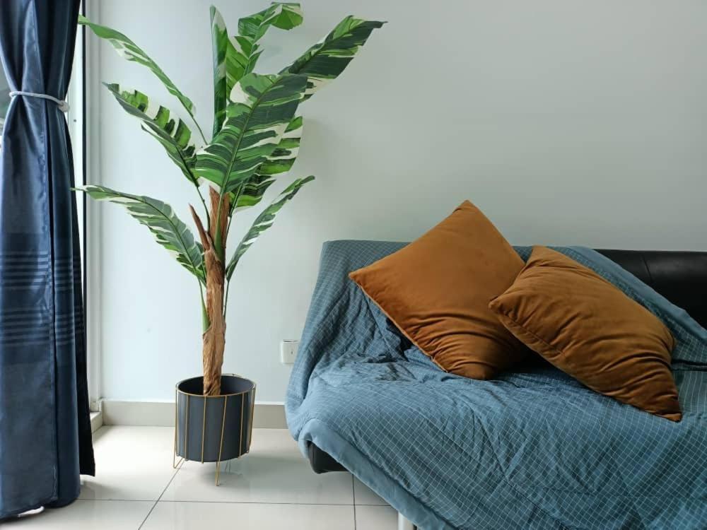 Family Suites At Mansion One By Maj George Town Bagian luar foto